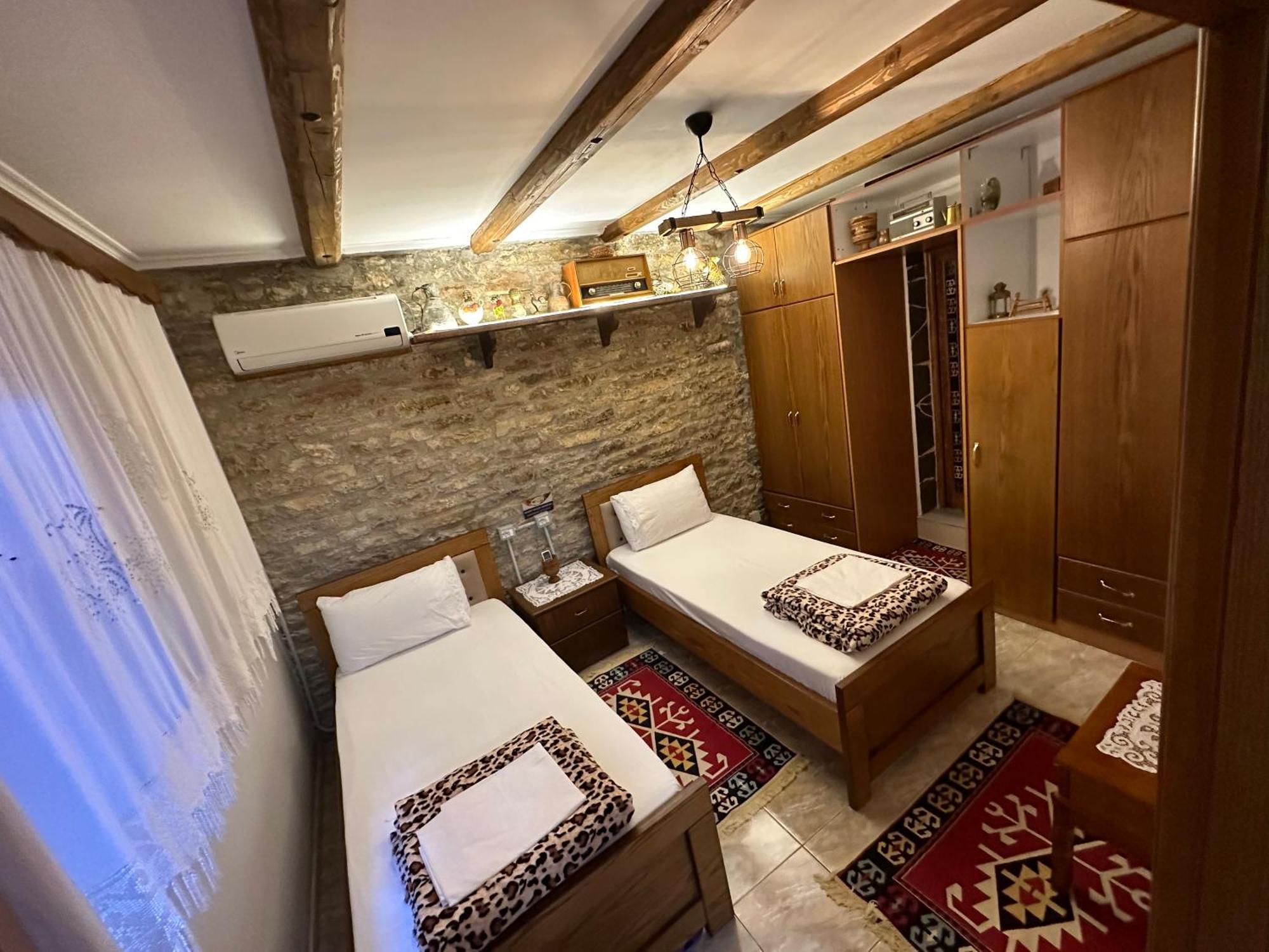 Ahmetaj Gjirokastër